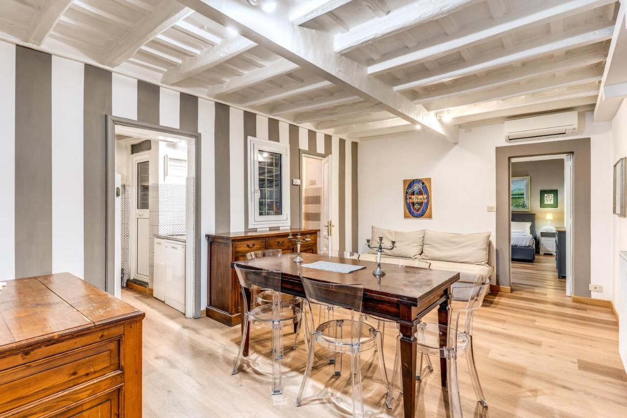 Lovely Spacious Apartment Near The Colosseum Rome Luaran gambar